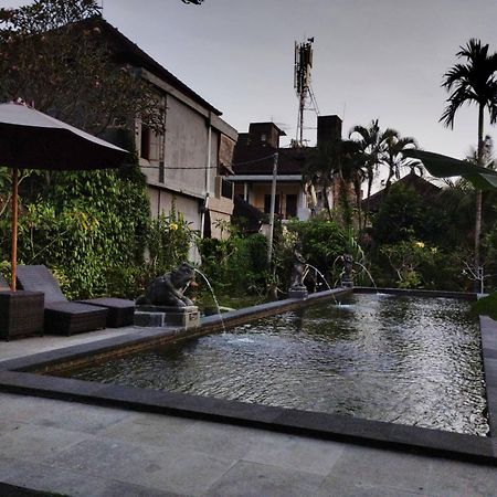 Indraprastha 2 Bungalow Ubud Buitenkant foto