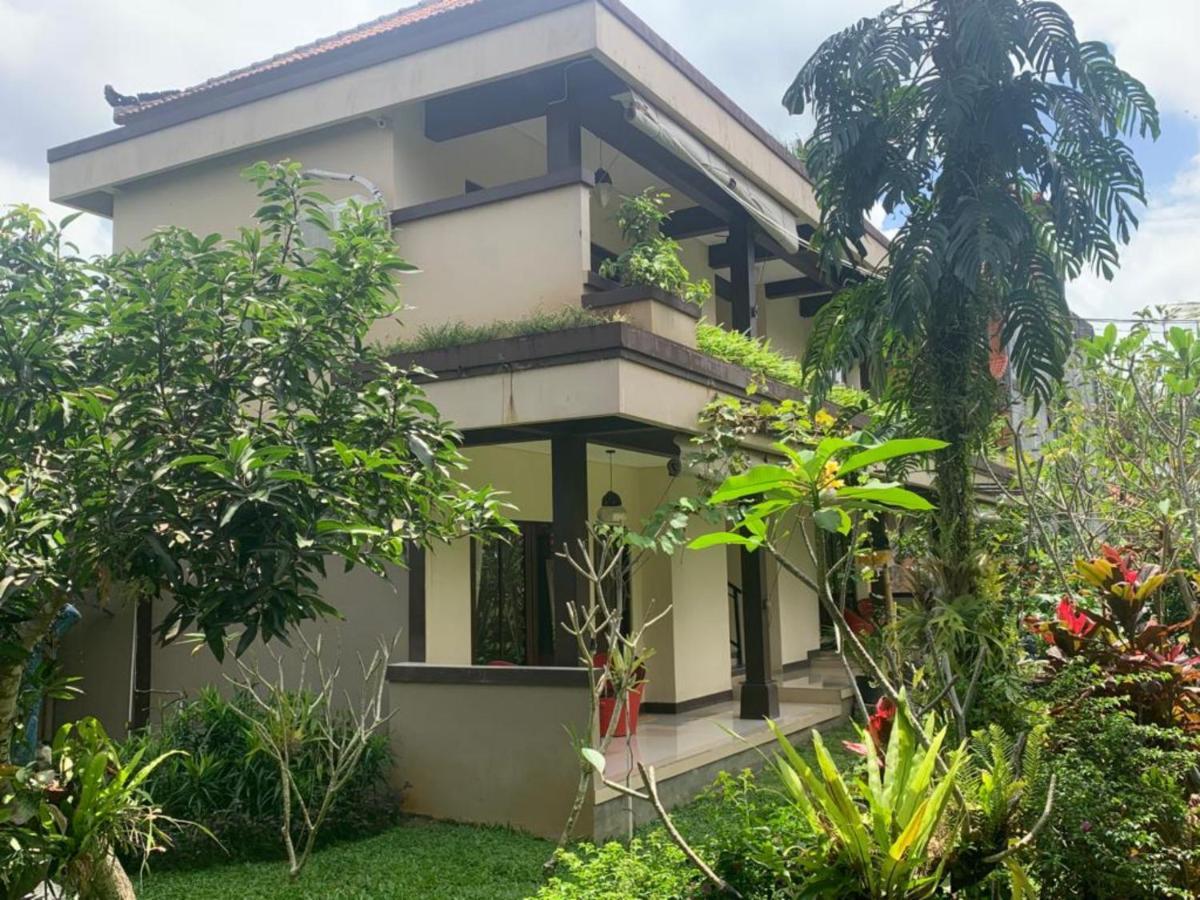 Indraprastha 2 Bungalow Ubud Buitenkant foto