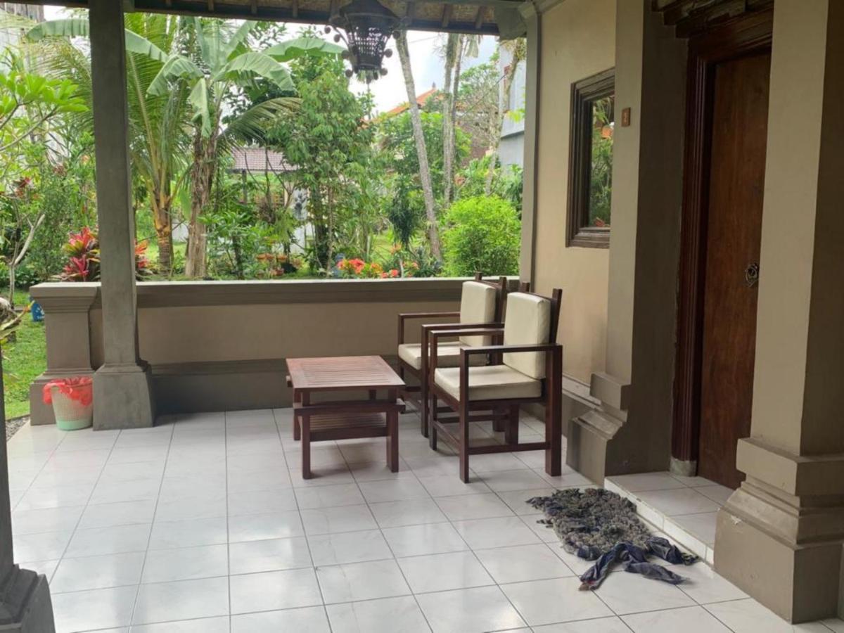 Indraprastha 2 Bungalow Ubud Buitenkant foto