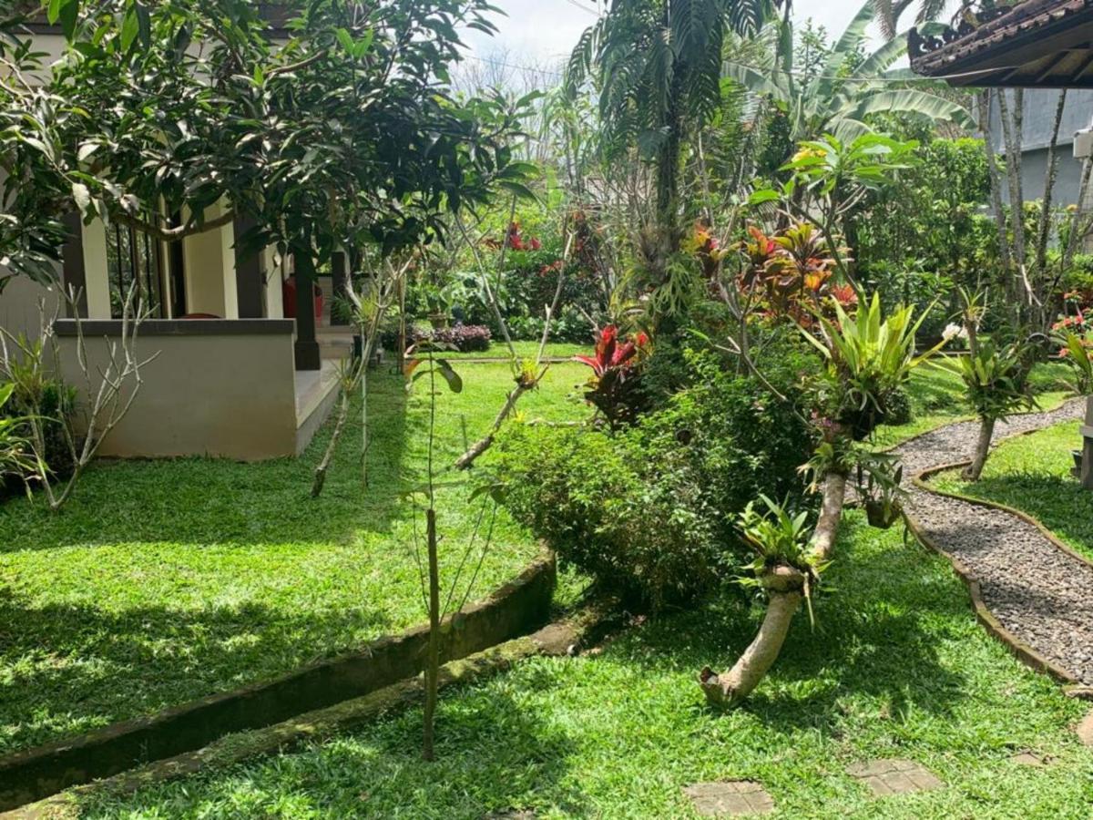 Indraprastha 2 Bungalow Ubud Buitenkant foto