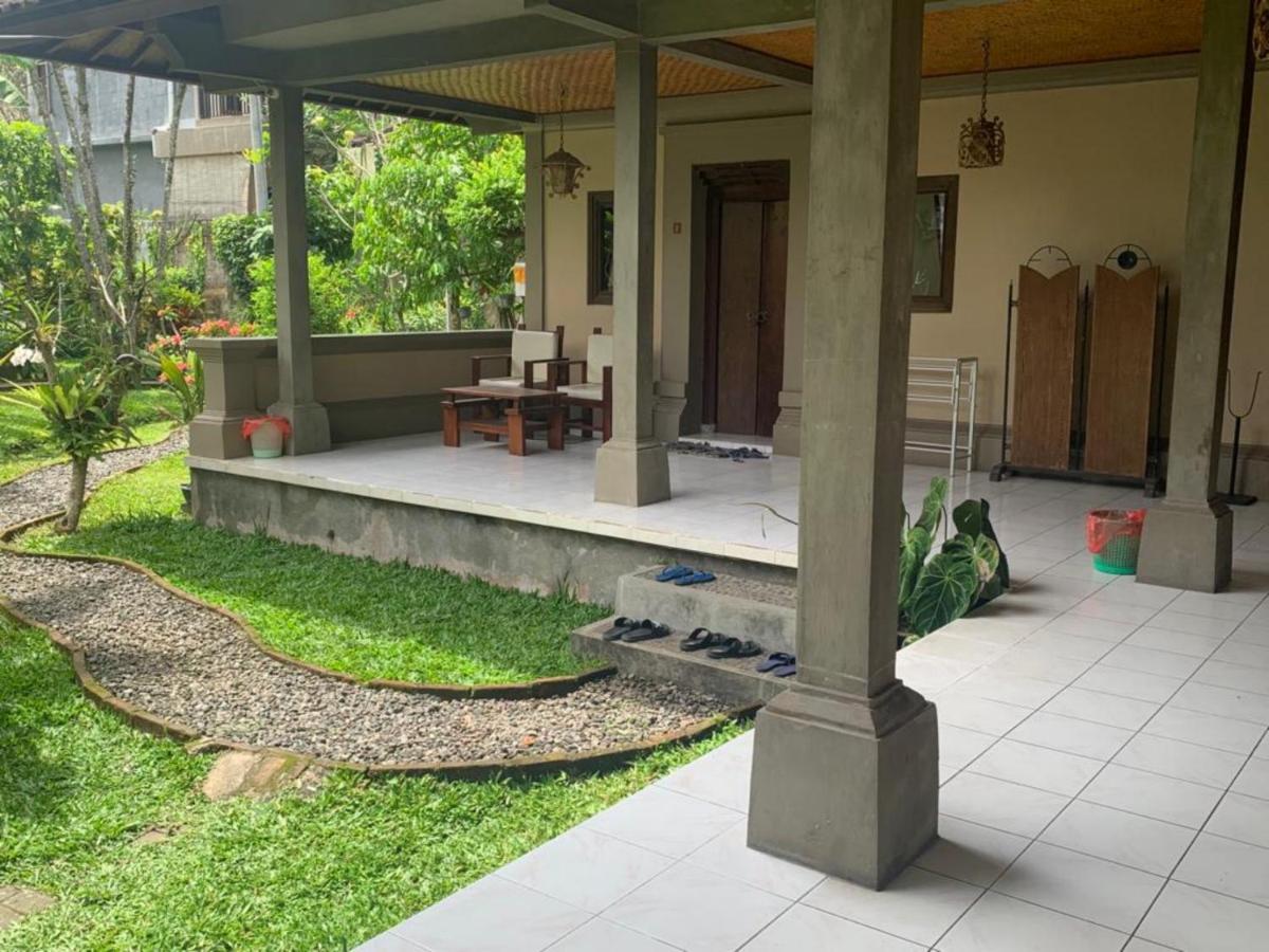 Indraprastha 2 Bungalow Ubud Buitenkant foto